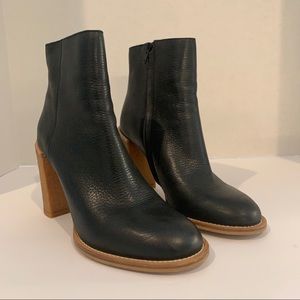 See by Chloe women’s high block heel booth 38 1/2